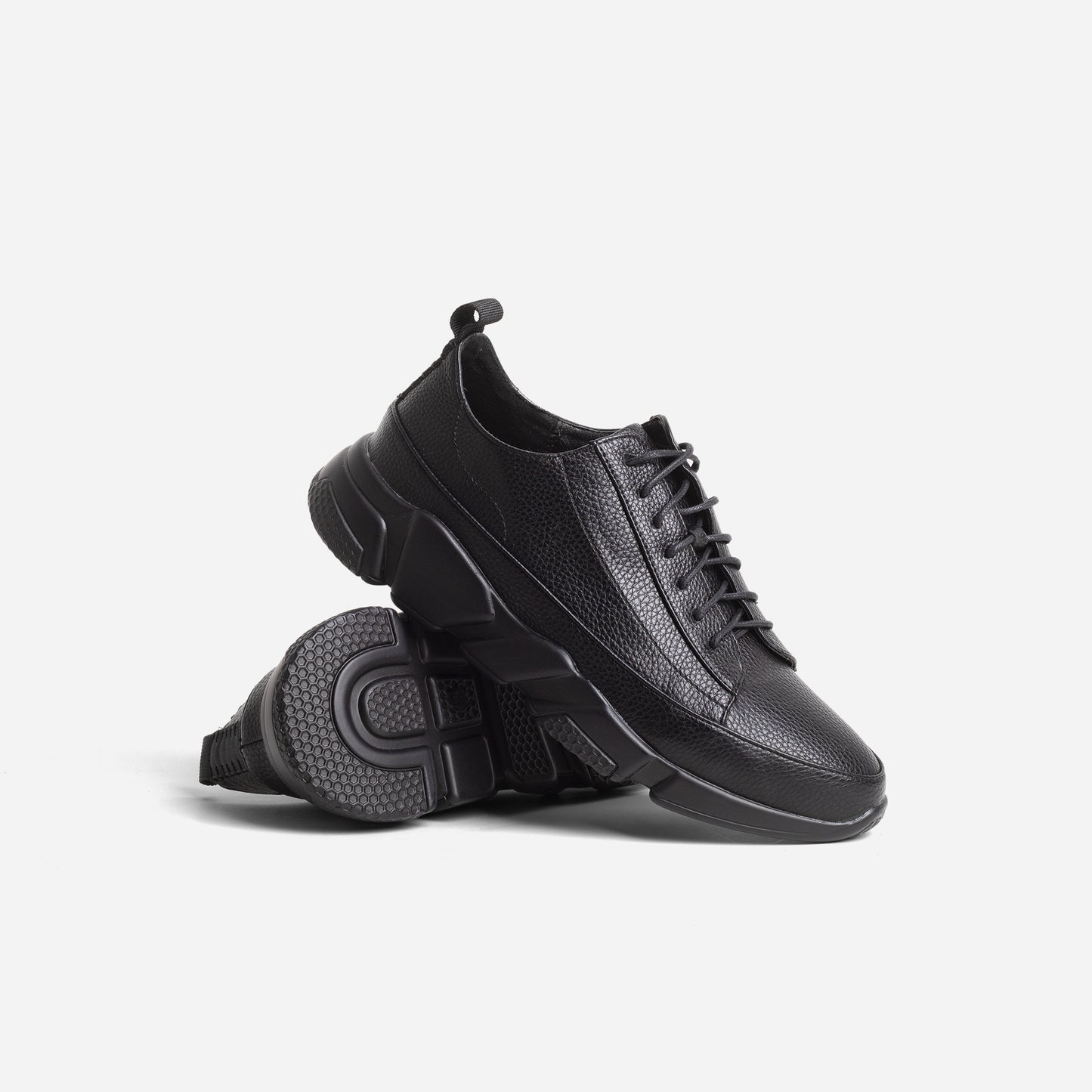 GIA Sneaker, Black